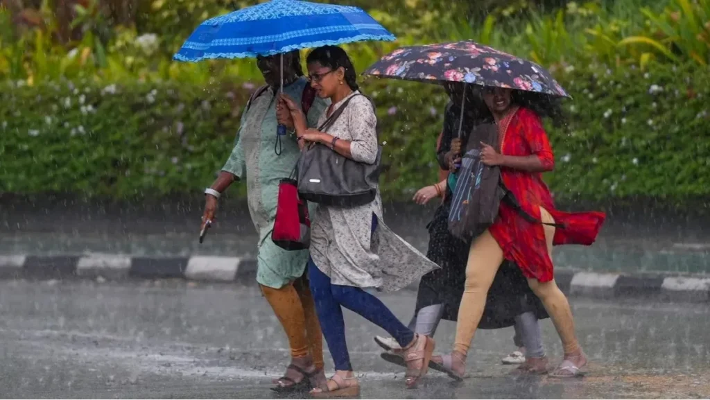 मॉनसून से पहले झुलसाने लगी गर्मी! पंजाब, हरियाणा और दिल्ली में तापमान 46°C, बंगाल में आई बारिश ने दी कुछ राहत