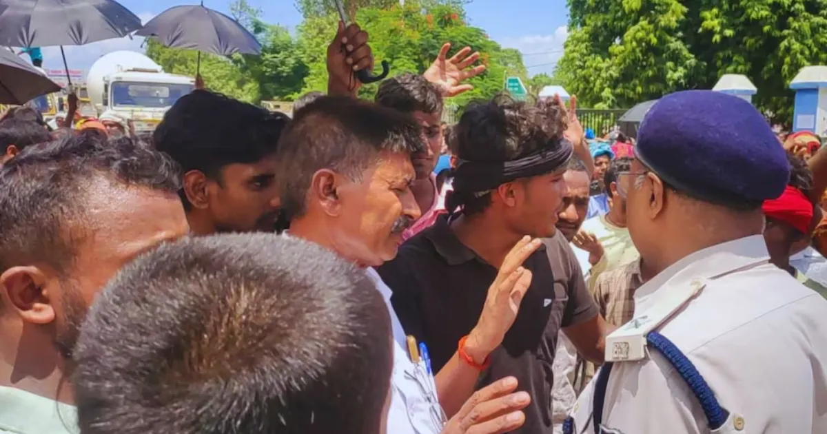 Fertilizer Crisis in Uttar Pradesh